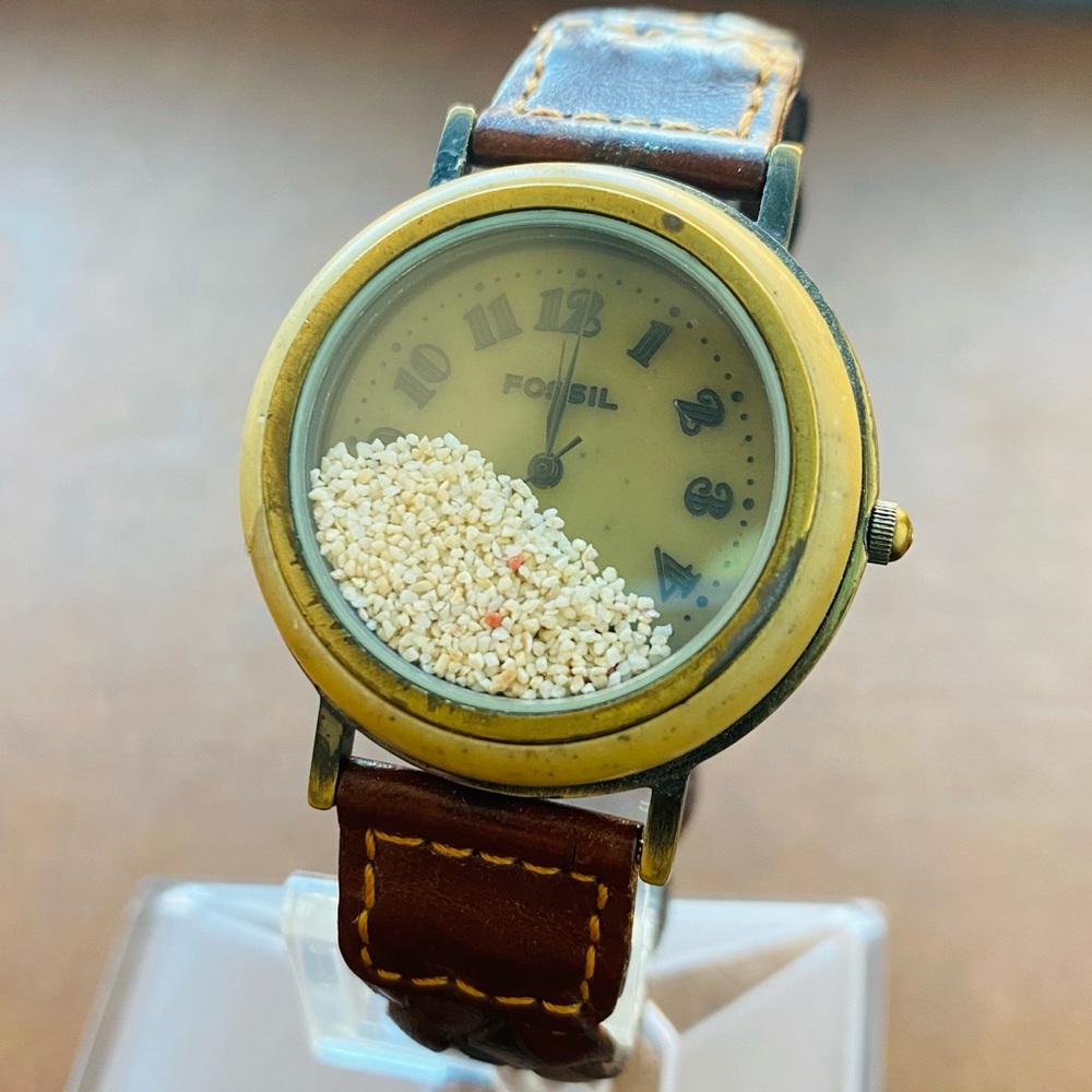 1995 FOSSIL SAND DIAL STONE WATCH BW-6749